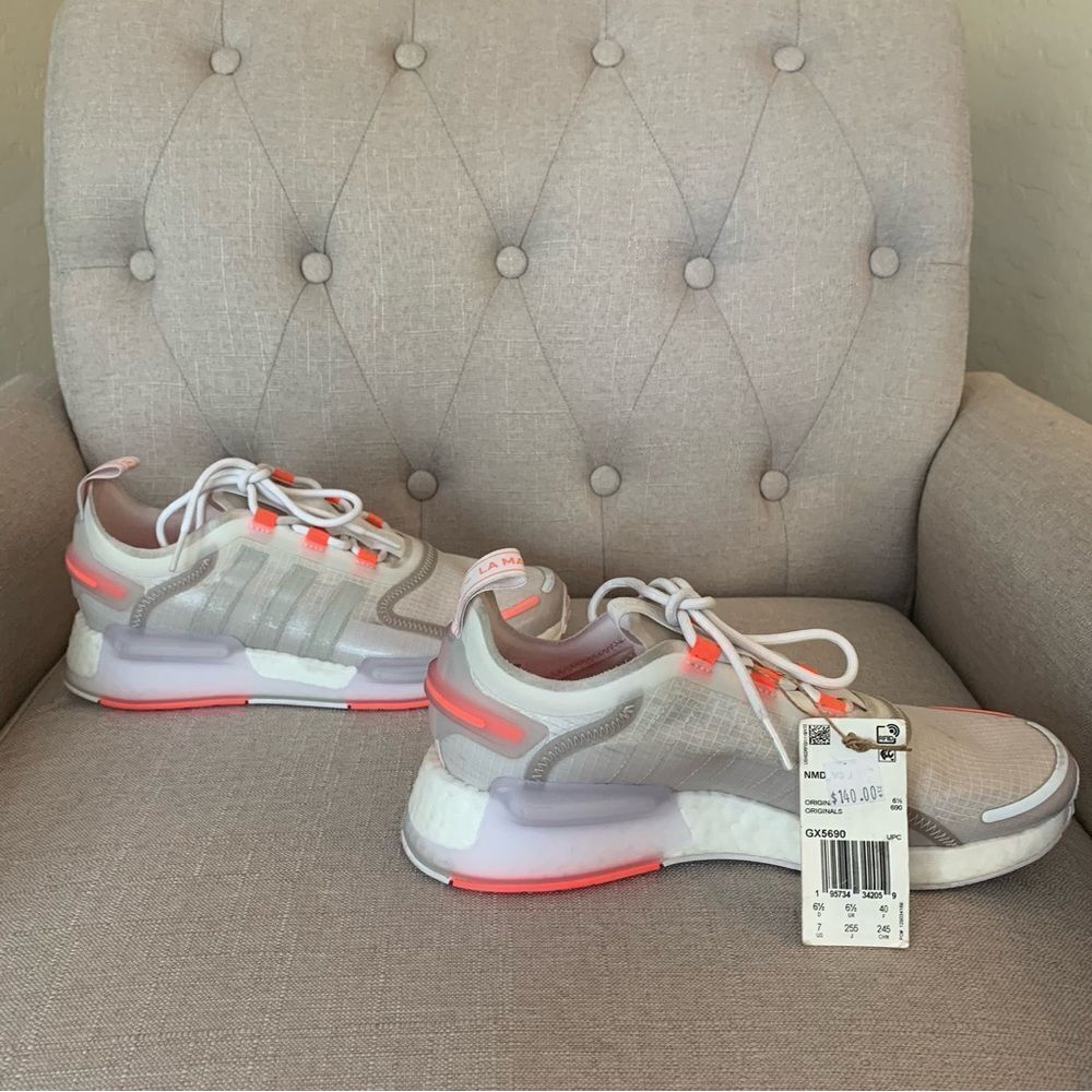 adidas NMD V3 GS Girls Shoes Size 7
